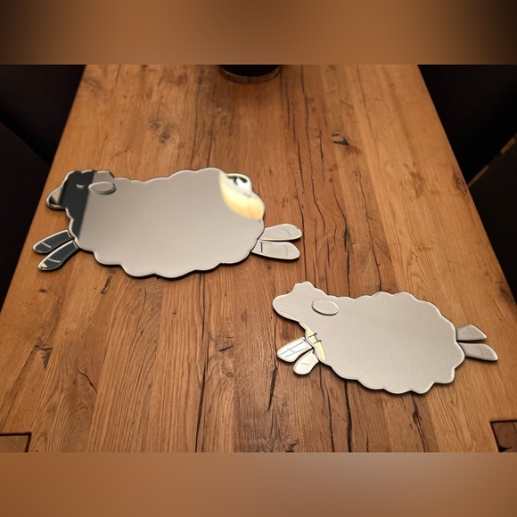 Pottery Barn Kids. Large "mama/papa" lamb mirror. Excellent condition. - Picture 9 of 9